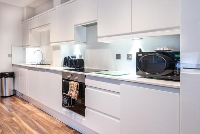 City Stay Apartments - Centro Milton Keynes Dış mekan fotoğraf