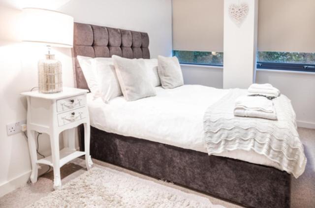 City Stay Apartments - Centro Milton Keynes Dış mekan fotoğraf