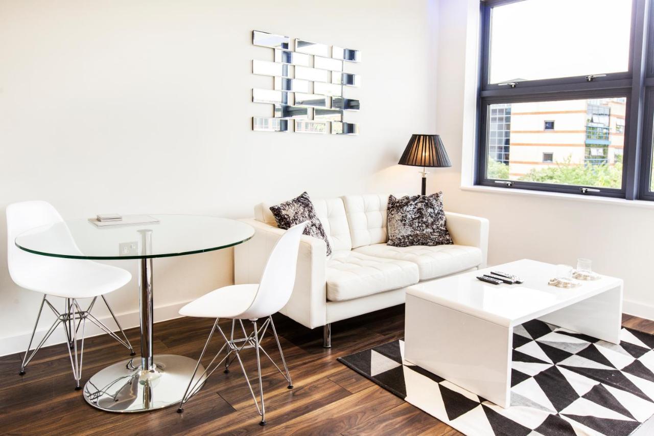 City Stay Apartments - Centro Milton Keynes Dış mekan fotoğraf